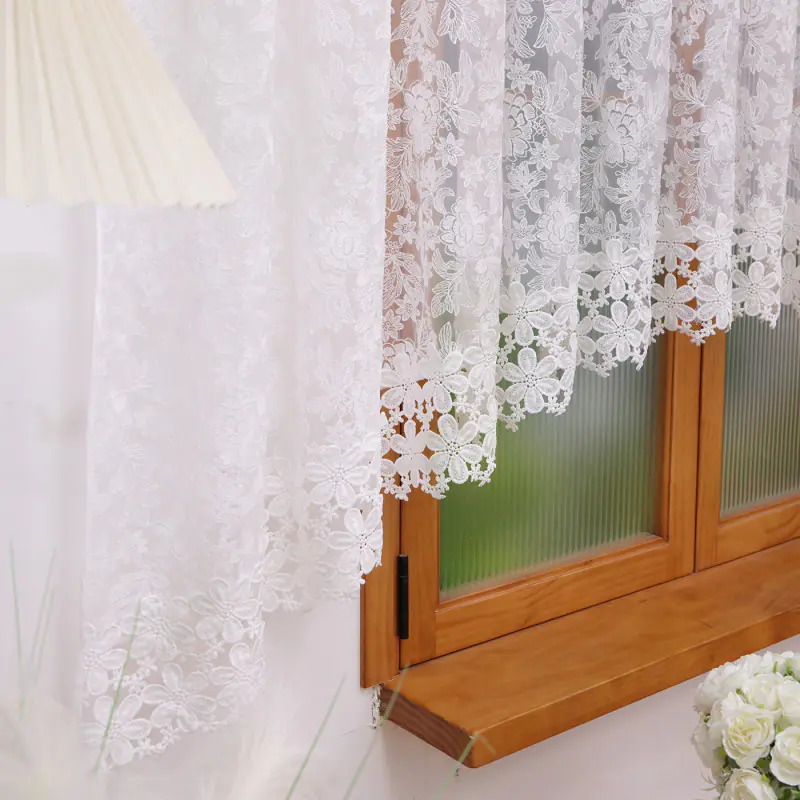 Firana z markizety z gipiurą 400x150 cm - obrazek 2